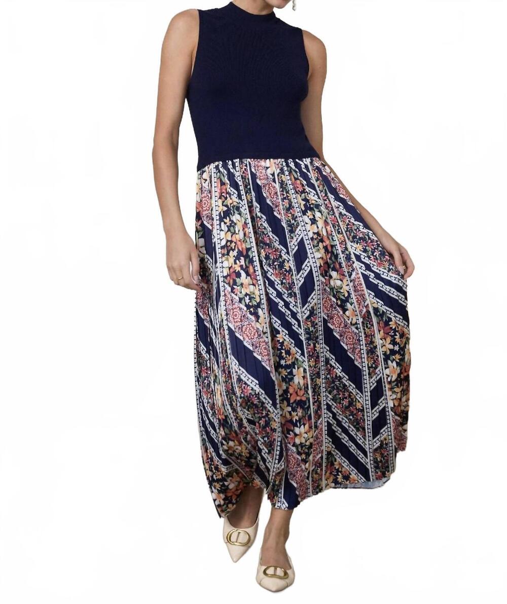NEW SKIES ARE BLUE bohemian dreams maxi dress in navy floral